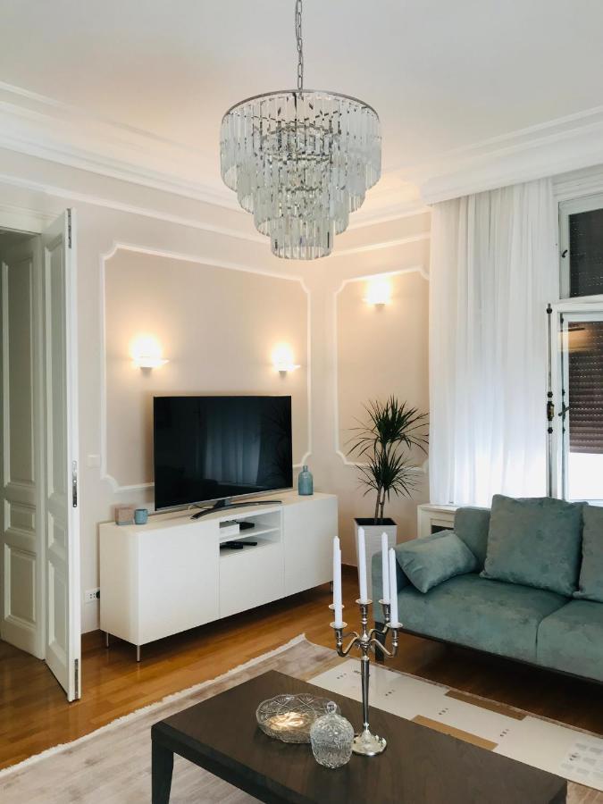 Knez Sima Jacuzzi, 3 Bedrooms, Balcony In Stari Grad Belgrade Exterior photo
